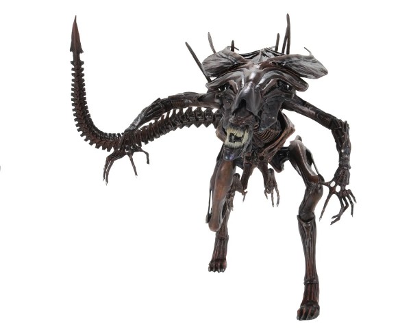 Aliens - Alien Queen Resurrection Dlx Fig