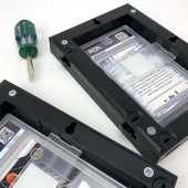 Preview: BCW Interlocking Graded Card Frames/Rahmen (4 ct.) Preview: BCW Interlocking Graded Card Frames/Rahmen (4 ct.)